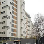 212 B2 * Boekarest
